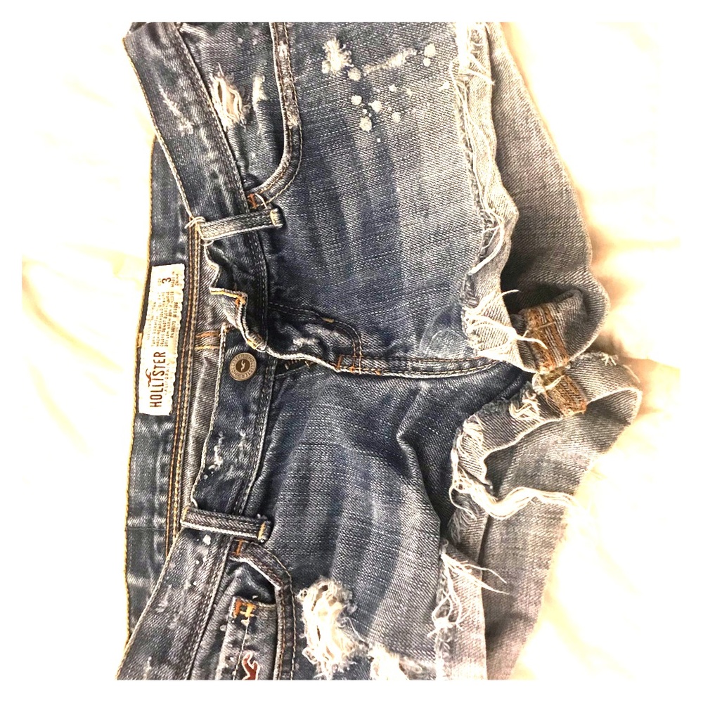 Hollister distressed shorts